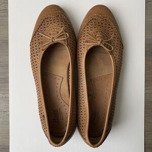 GH Bass Womens 7.5 Narrow Leather Brown Flats Slip-On Shoes - Excellent